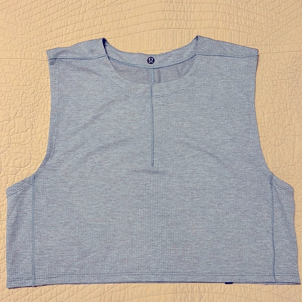 Lululemon crop top, soft blue, brand new, NWOT, size 6